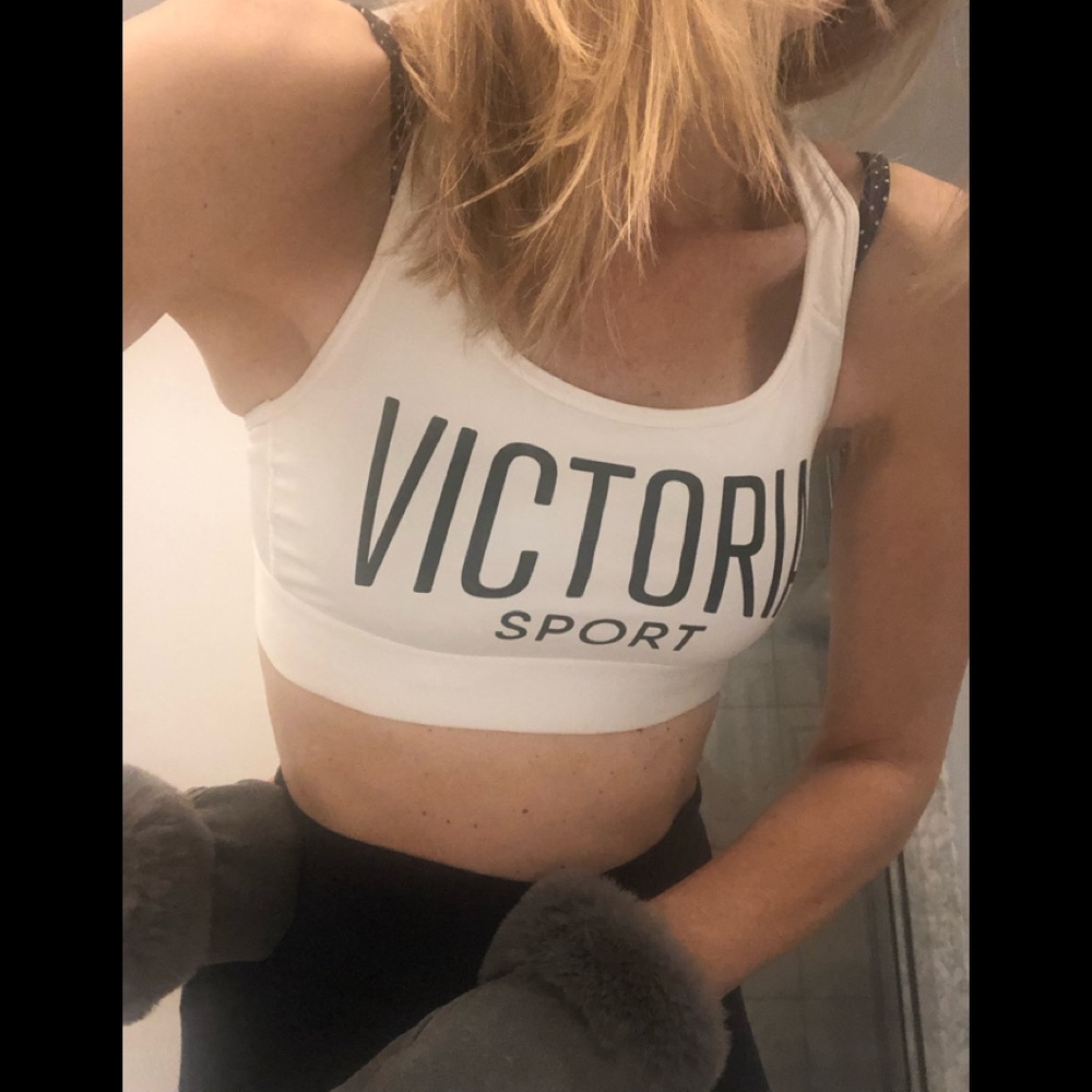 Victoria’s Secret Workout Bra - Picture 2 of 4